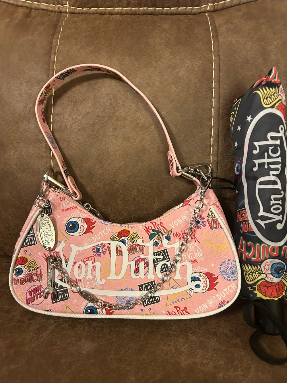 Von Dutch Pink Logo Chain Shoulder Bag with Graphic Print & New Umbrella